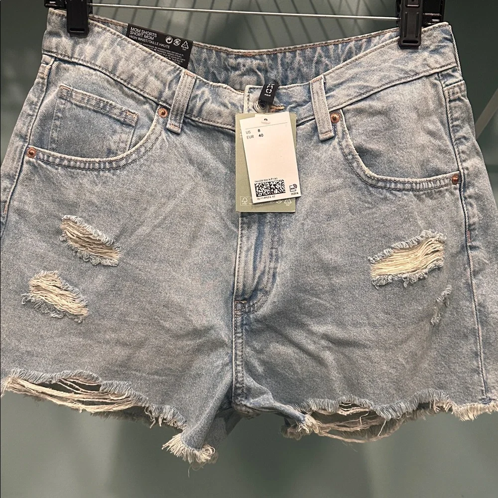 NWT H&M Light Blue Denim Jeans - Picture 2 of 5